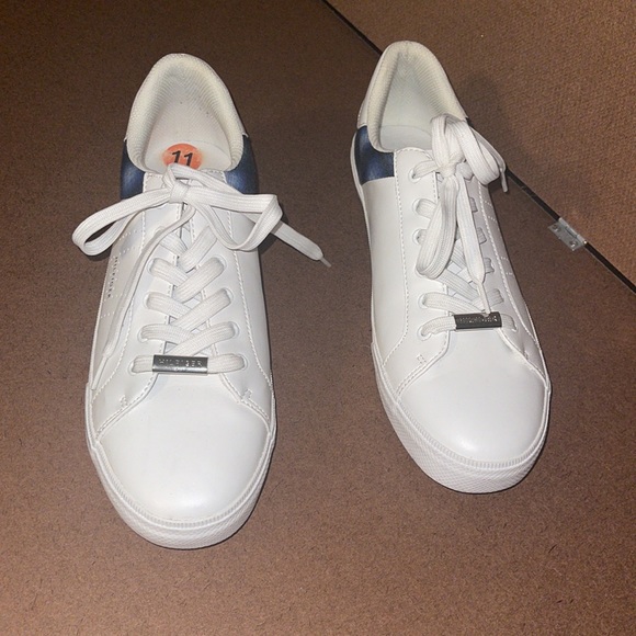 Tommy Hilfiger TWLORIO-R White/Blue Sneakers - Picture 2 of 10